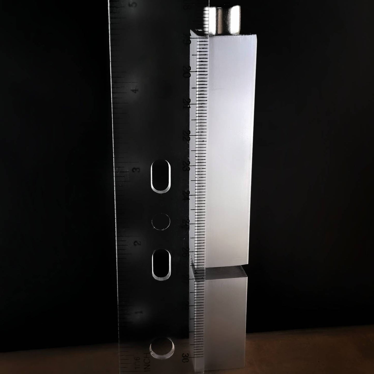 "Cyclops" - Bismuth Maglev Office Desk Gadget